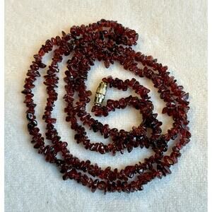 Necklace Deep red polished garnet chip